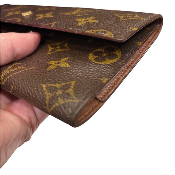 Louis Vuitton Long Monogram Wallet - Picture 6 of 15